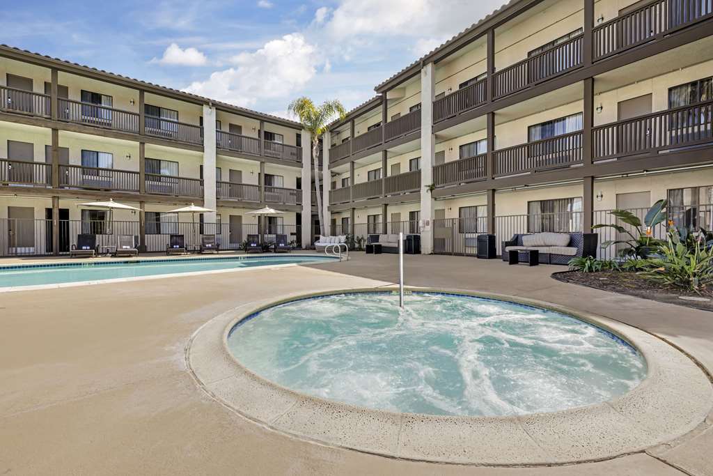 Best Western Carlsbad by the Sea - photo 3