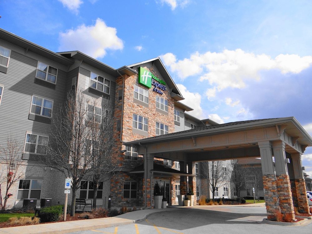 Holiday Inn Express & Suites Chicago West Roselle by IHG - photo 40