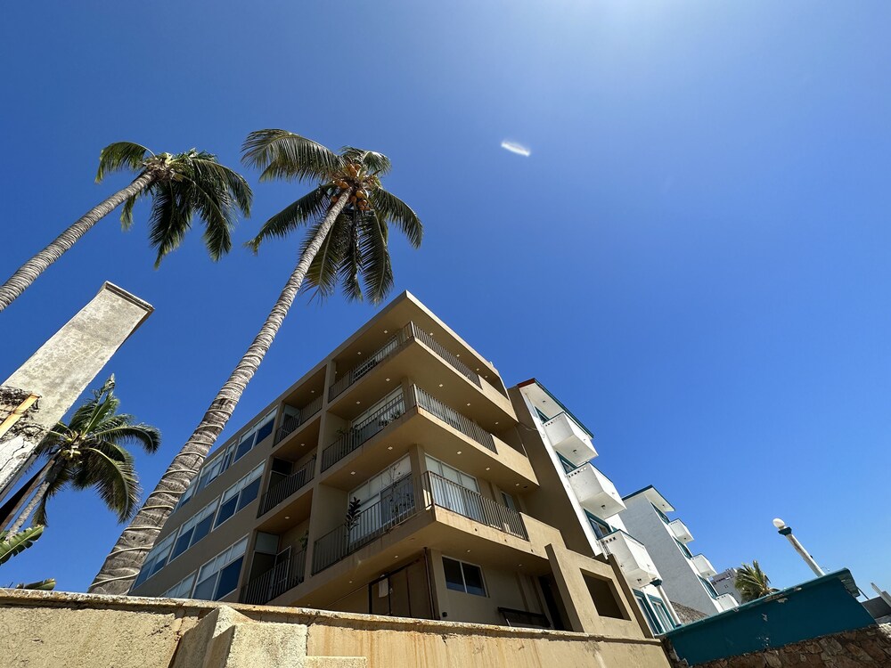 Marthas Suites & Hotel in Manzanillo, Mexico