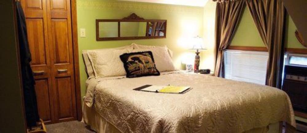 J. Paule's Fenn Inn - photo 49
