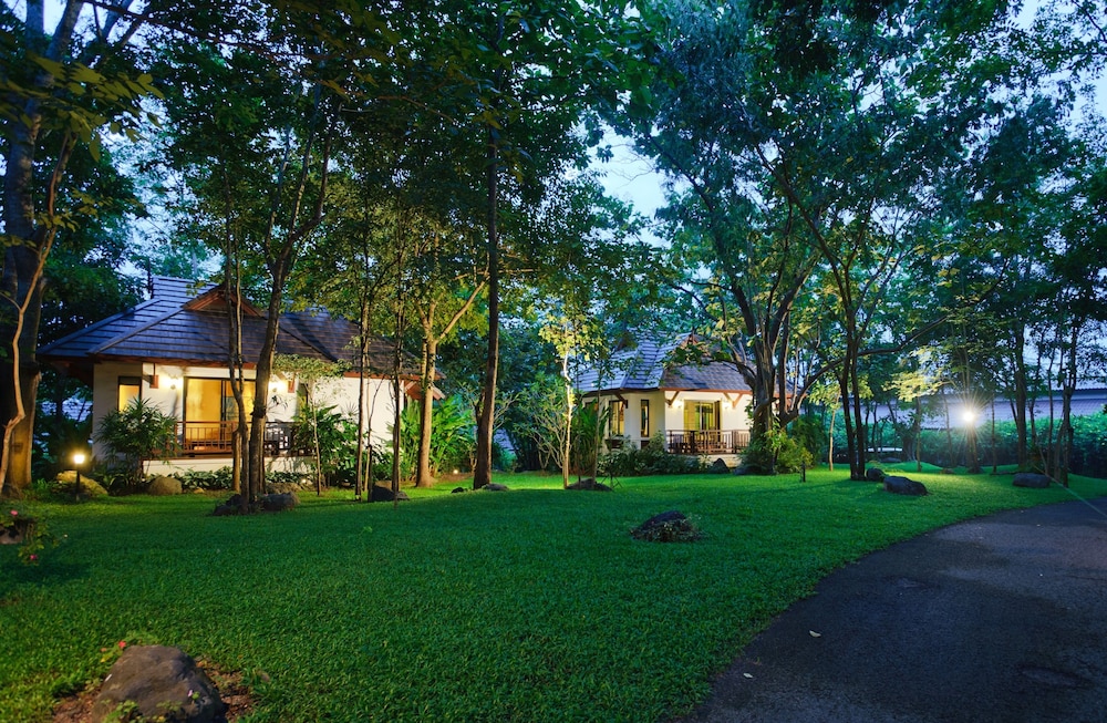 Chiangmai Highlands Golf and Spa Resort — 4-Star Luxury Hotel in Mae On, Thailand