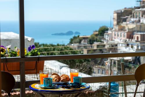 Casa la noce Positano — 4-Star Luxury Hotel in Positano, Italy