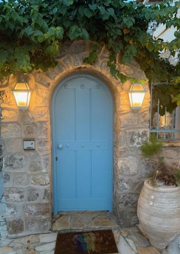 Kranidi House. — Kranidi — photo 2