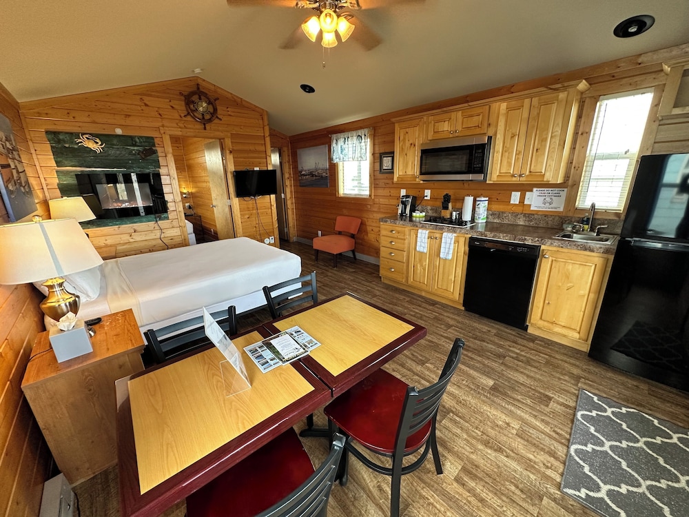 Westport Marina Cottages - photo 11