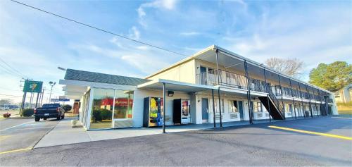 Economy 7 Inn - photo 11