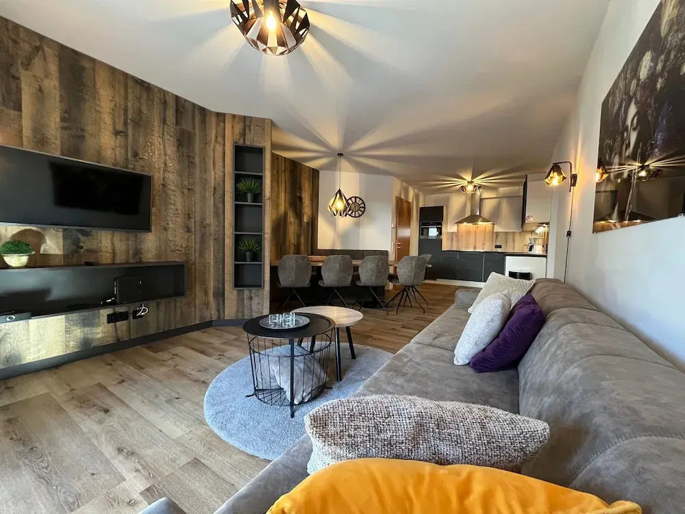 Apartment Iglsberg Top 6 — 4-Star Luxury Hotel in Saalbach, Austria