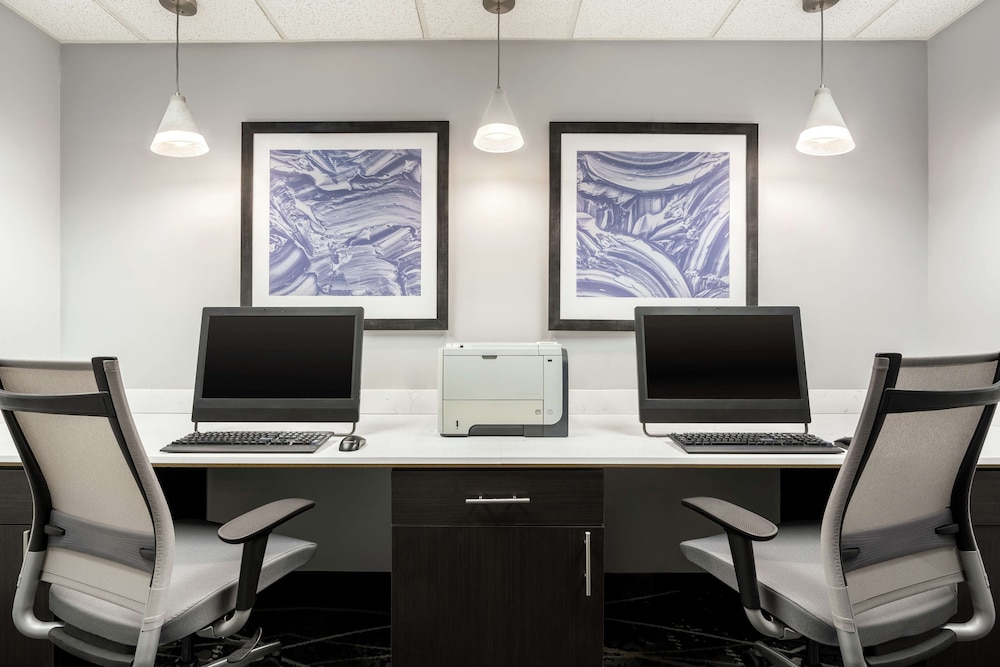 Homewood Suites by Hilton Erie - photo 33