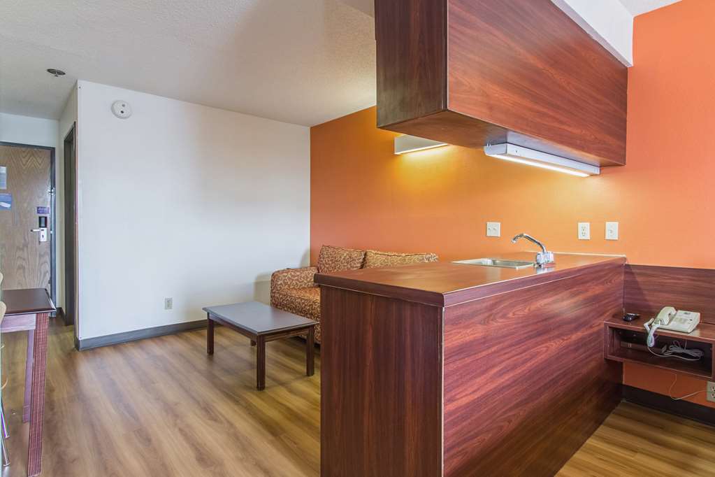Motel 6 Streetsboro OH - photo 15