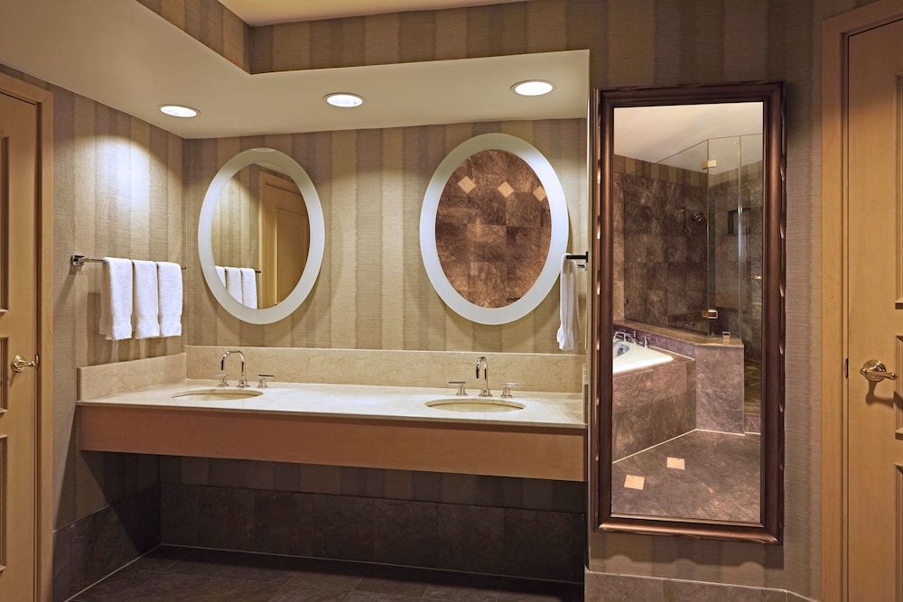 Hilton Houston Westchase - photo 41