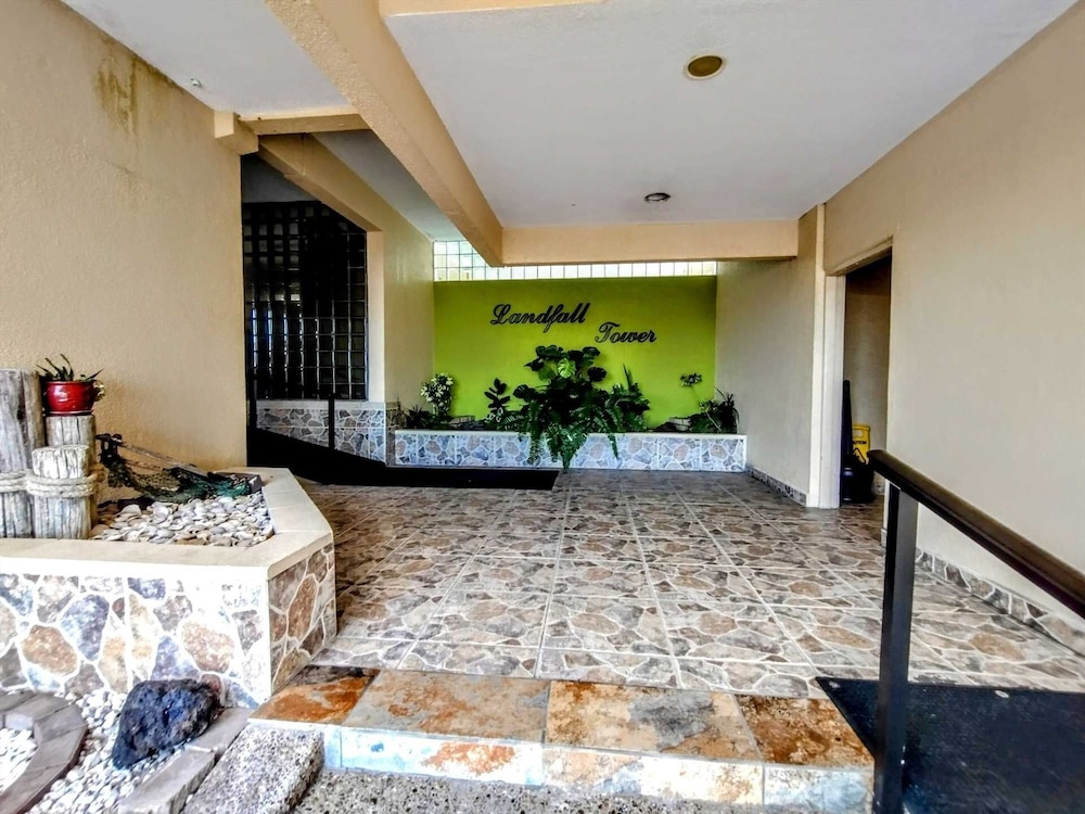 Landfall Towers 34 Minium 1 Bedroom Condo by RedAwning - photo 3