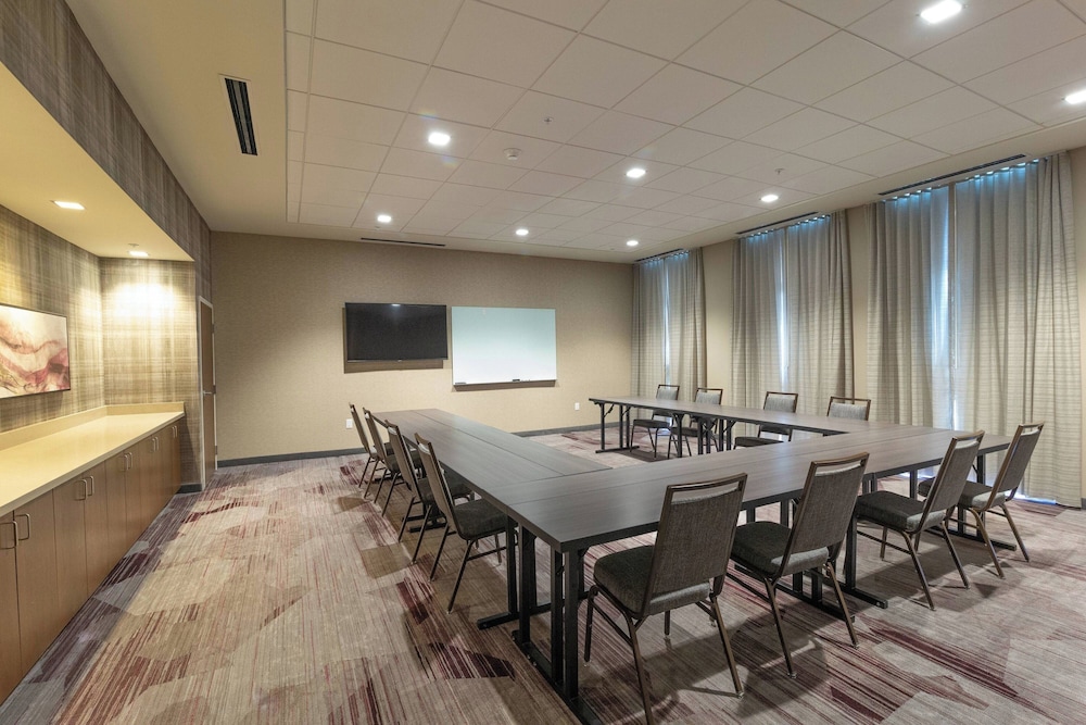 Courtyard by Marriott Cartersville - photo 34