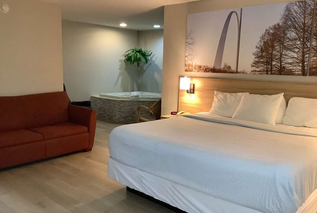 Days Inn by Wyndham Kingdom City - photo 15