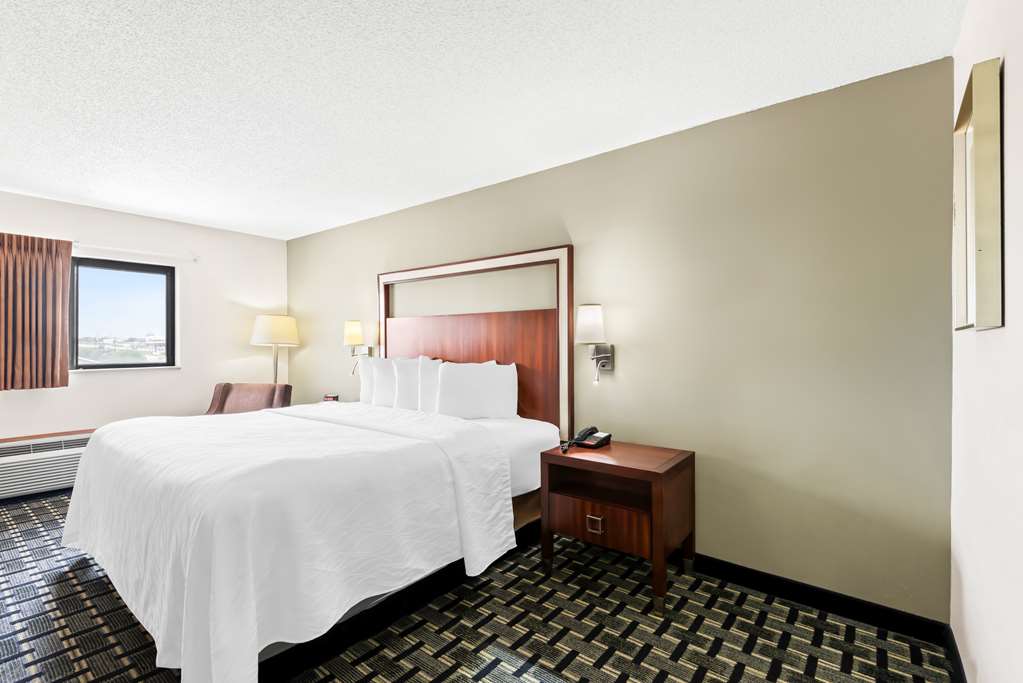 SureStay Hotel by Best Western Manchester - photo 9