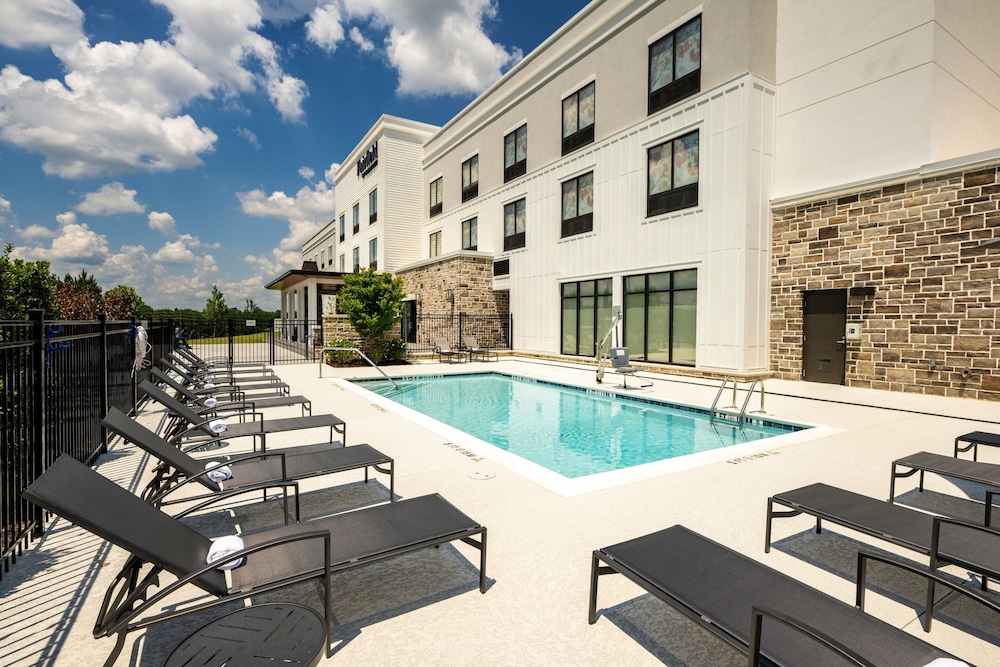Fairfield Inn & Suites by Marriott Rome - photo 10