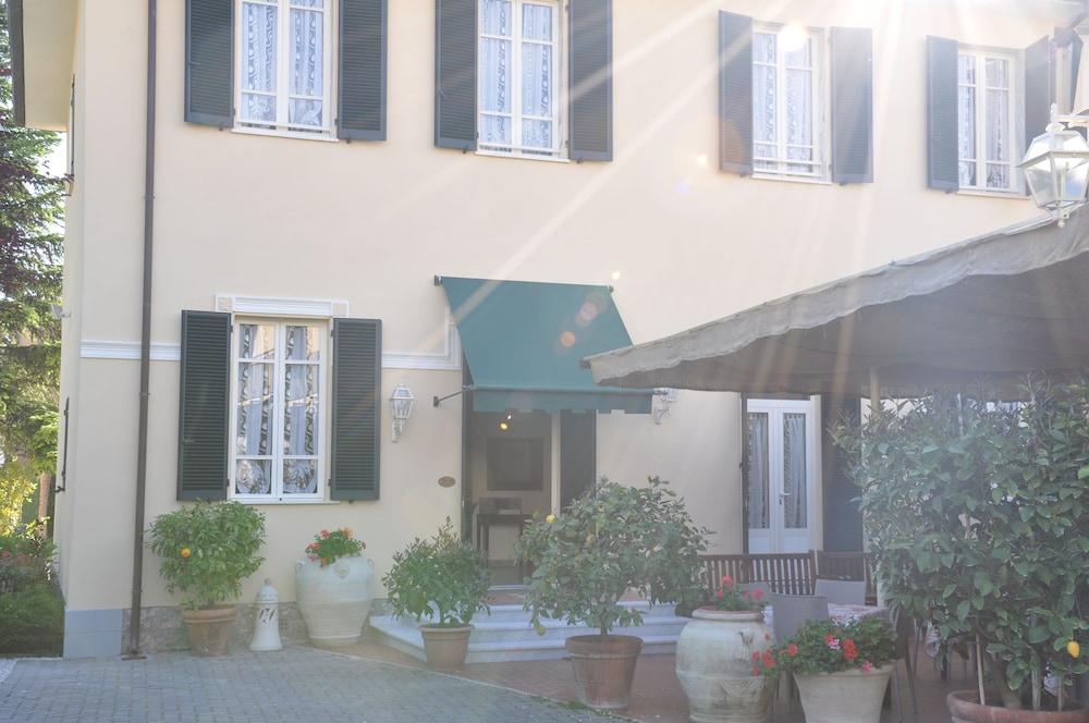 Verdesolemare in Pietrasanta, Italy