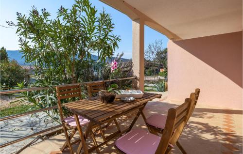 Nice Apartment In Cres With Wifi — 4-Star Luxury Hotel in Cres, Croatia