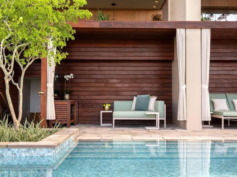 The Ritz Carlton Residences Waikiki Beach - photo 3