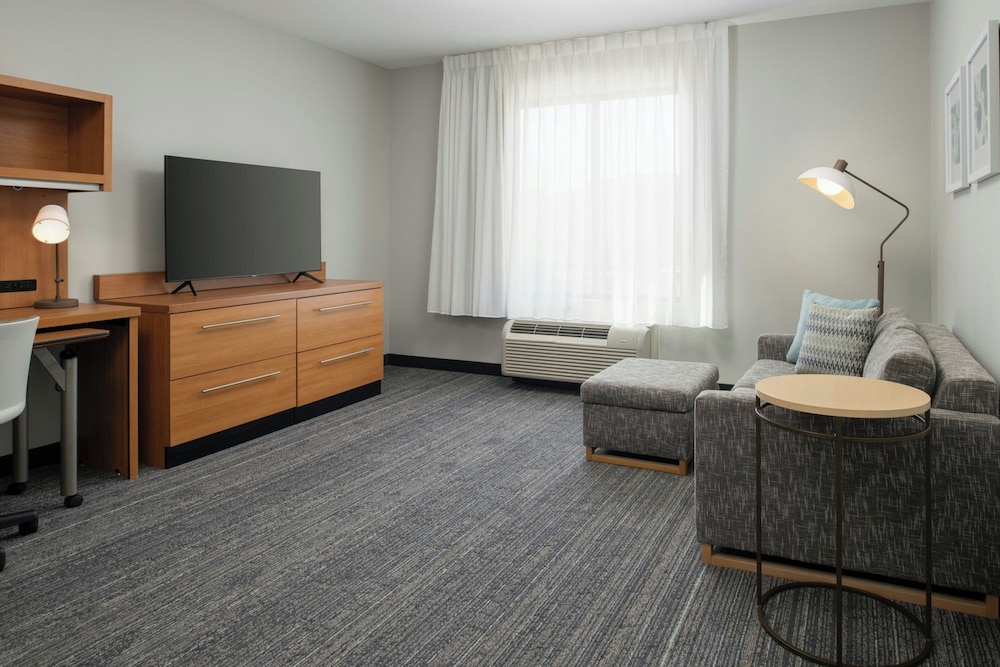 TownePlace Suites Jackson Ridgeland Township at Colony Park - photo 23