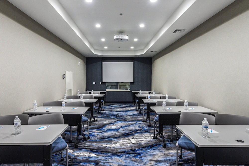 Fairfield Inn & Suites by Marriott Ontario Rancho Cucamonga - photo 41