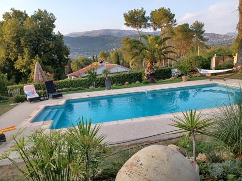 Le Mas de Phil — 4-Star Luxury Hotel in Peymeinade, France