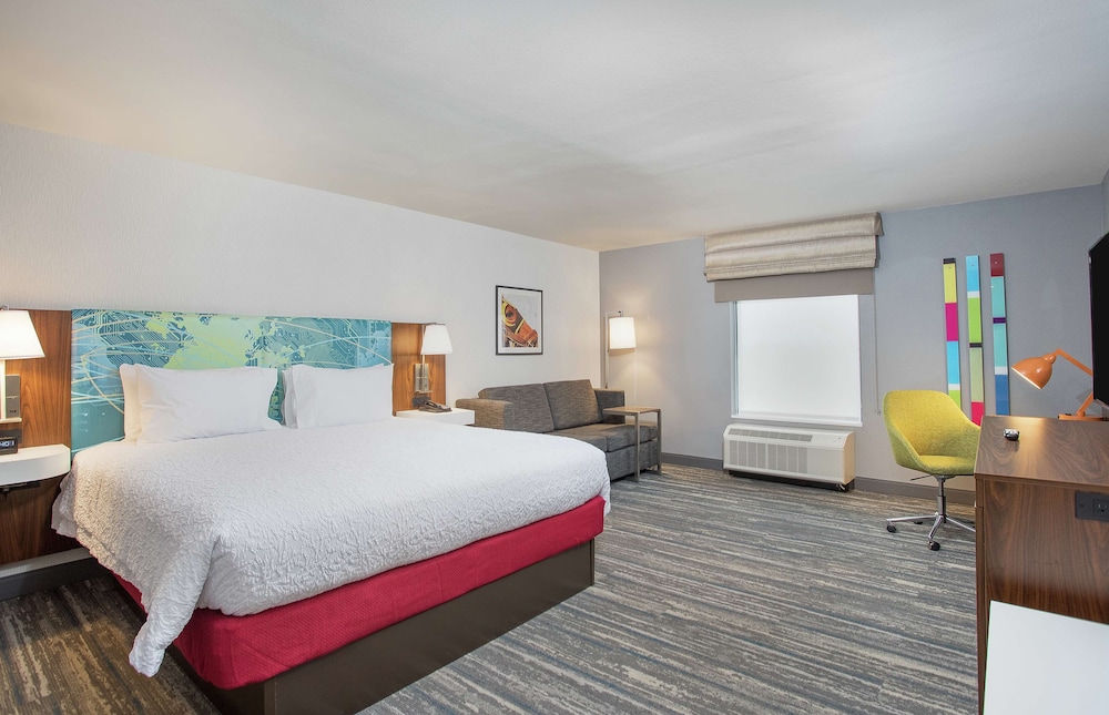 Hampton Inn Simpsonville - photo 13