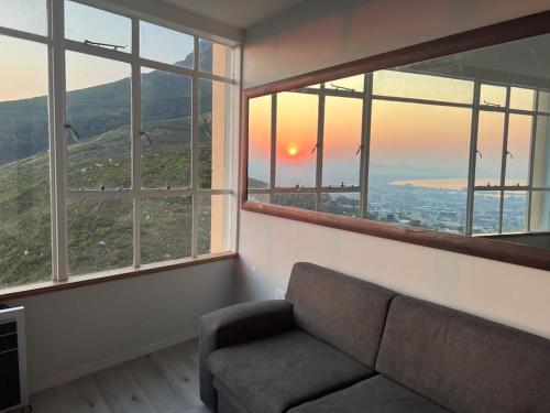Luxury 1bdrm apt with a view