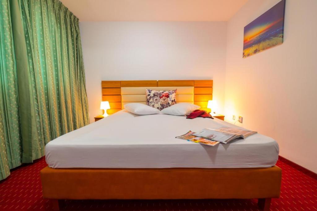 Hotel Sir Orhideea - carbon neutral hotel in Bucharest
