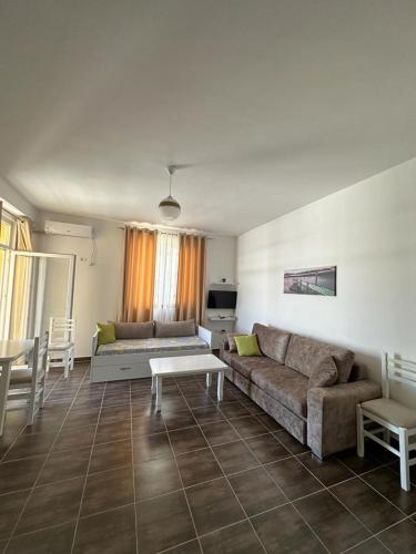 Marjana's Apartment 3 — 4-Star Luxury Hotel in Lezhe, Albania