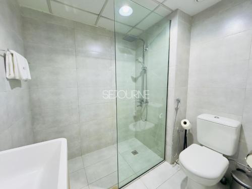 DA86 Well Design Studio in Dubai Arch tower — 4-Star Luxury Hotel in Dubai, United Arab Emirates