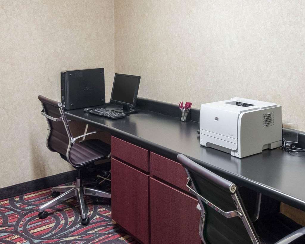 Quality Suites Midland North Loop 250 - photo 30