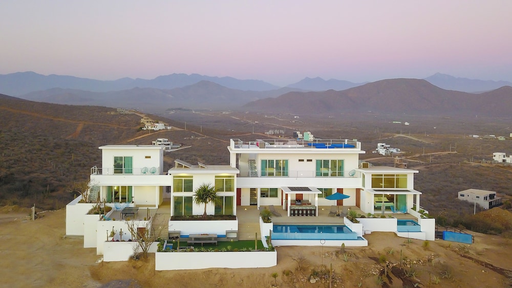 Luxury Ocean view Villa w Pool By Cerritos Beach — 4-Star Luxury Hotel in El Pescadero, Mexico