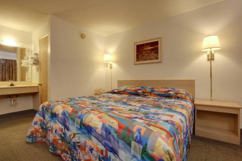 Carbondale Value Inn & Suites - photo 7