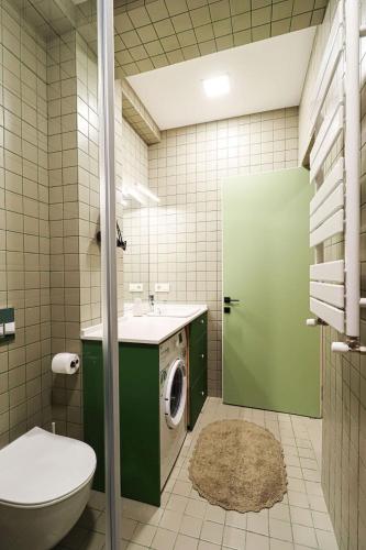 Chic 1BR Apt in Moedani complex By Wehost