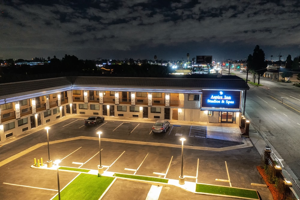Aspire Inn Studios & Spas - photo 75