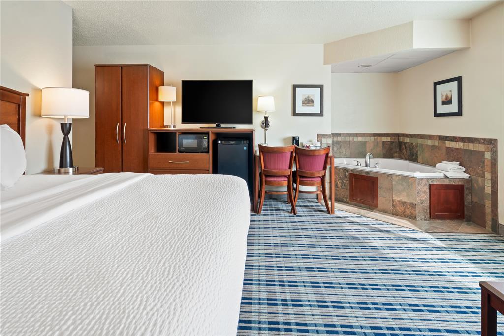 AmericInn by Wyndham Dickinson - photo 18