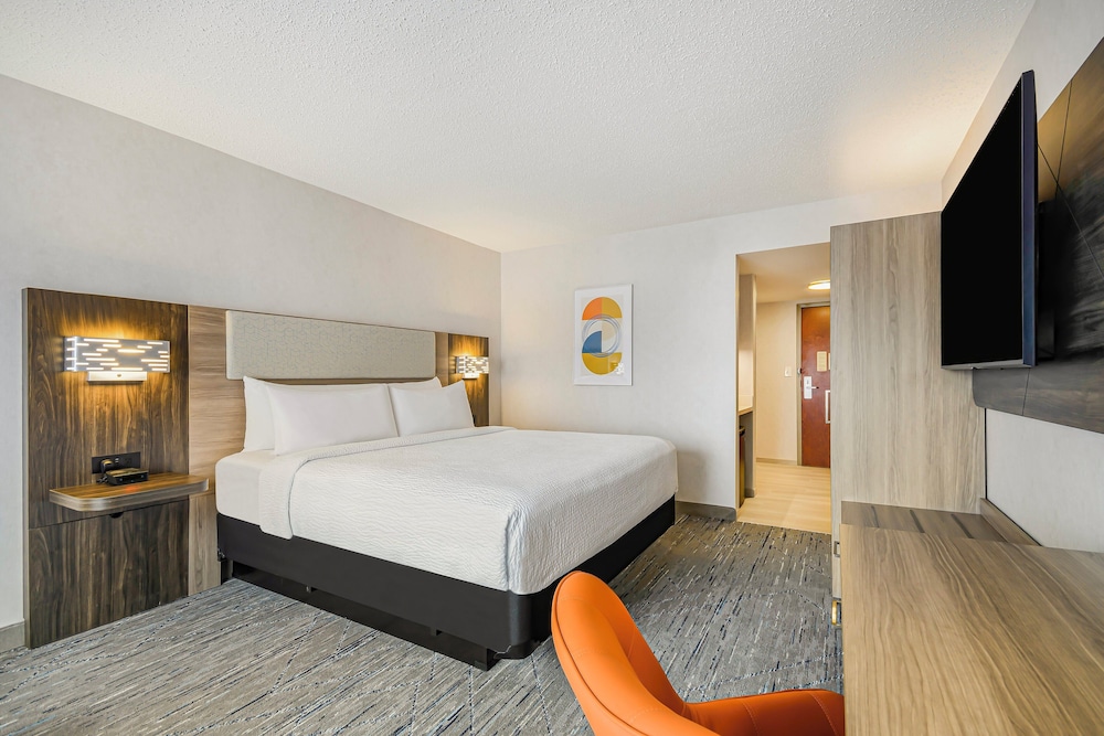 Holiday Inn Express Hotel & Suites Buffalo Airport by IHG - photo 11