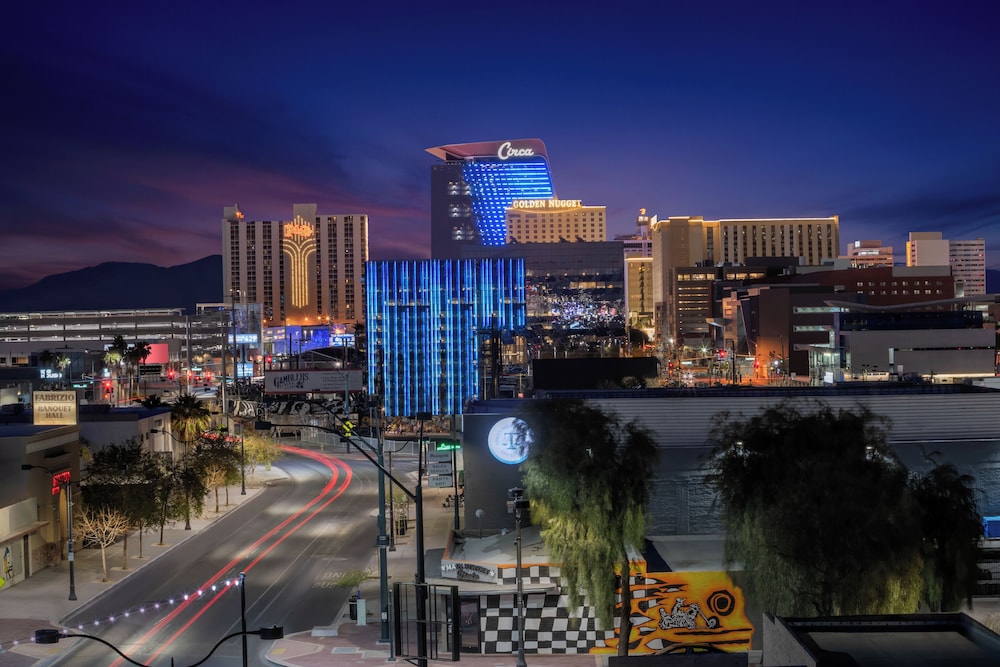 The ENGLISH Hotel Las Vegas a Tribute Portfolio Hotel 21 and over - photo 35
