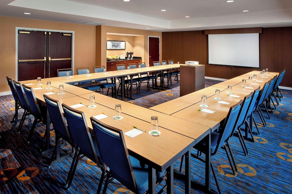 Courtyard by Marriott Parsippany - photo 25