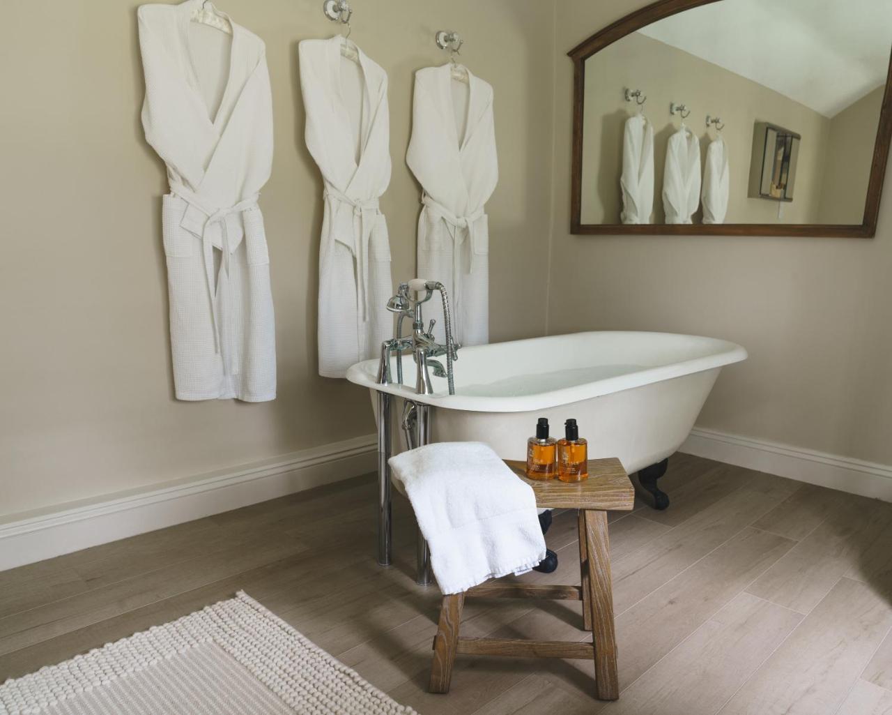 Gardeners Cottage Wynyard Hall — 4-Star Luxury Hotel in Grindon, United Kingdom