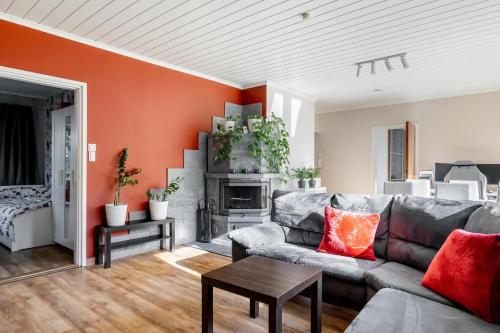 Ihana Omakotitalo Omalla Pihalla in Turku, Finland