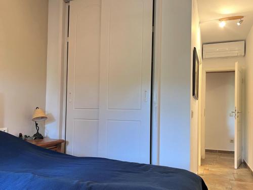 Nautic 13 Casa con jardin y piscina — 4-Star Luxury Hotel in Ventallo, Spain