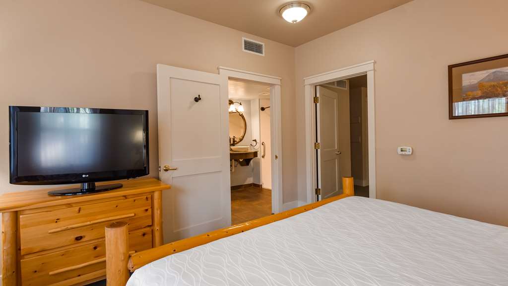 Best Western Plus Plaza Hotel - photo 16