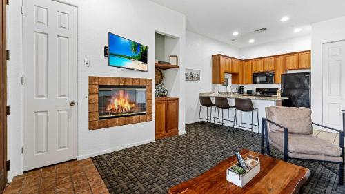 CLR103 Downstairs 1 Bedroom Close to Old Town LQ — 4-Star Luxury Hotel in La Quinta, United States