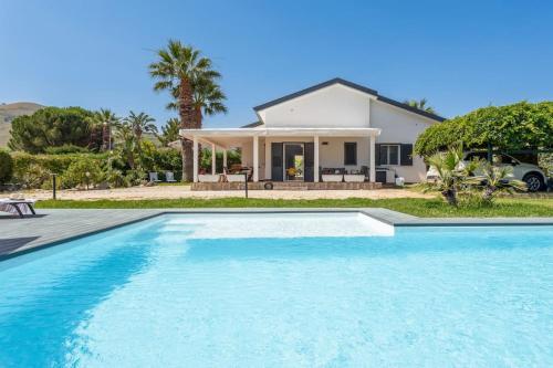 Villa NìMia — 4-Star Luxury Hotel in Castellammare Del Golfo, Italy