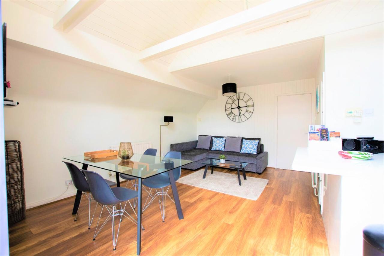 The Penthouse Canterbury Cathedral View — 4-Star Luxury Hotel in Canterbury, United Kingdom