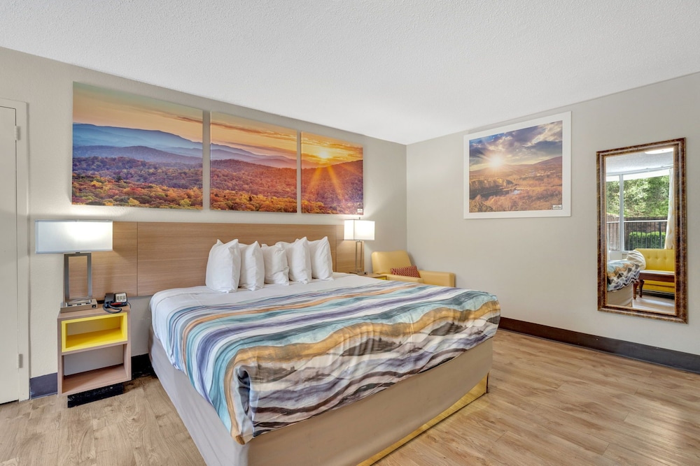 Bristol Parkway Inn — Bristol