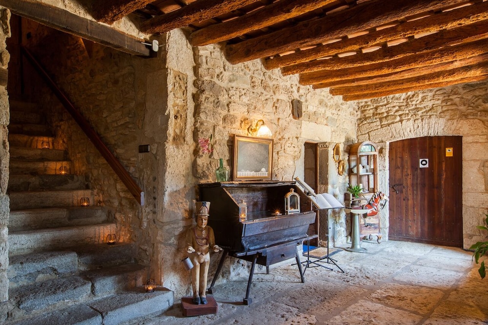 Mil Estrelles — hotel in Cornella Del Terri