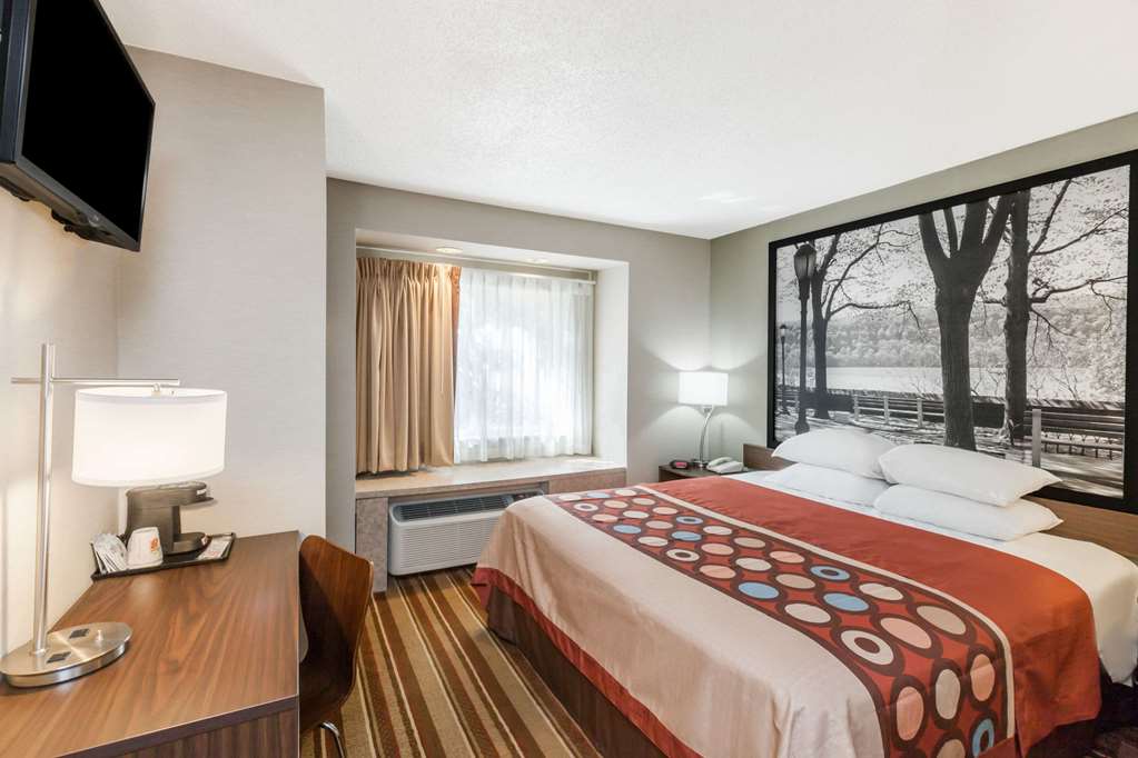 Super 8 by Wyndham Schenectady Albany Area - photo 9