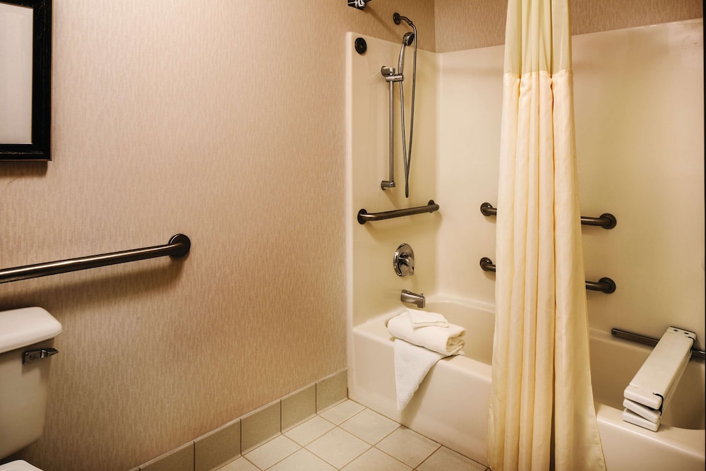 DoubleTree by Hilton Olympia Downtown Capitol District - photo 25