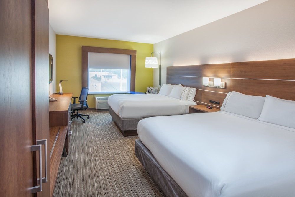 Holiday Inn Express & Suites Texarkana by IHG - photo 20